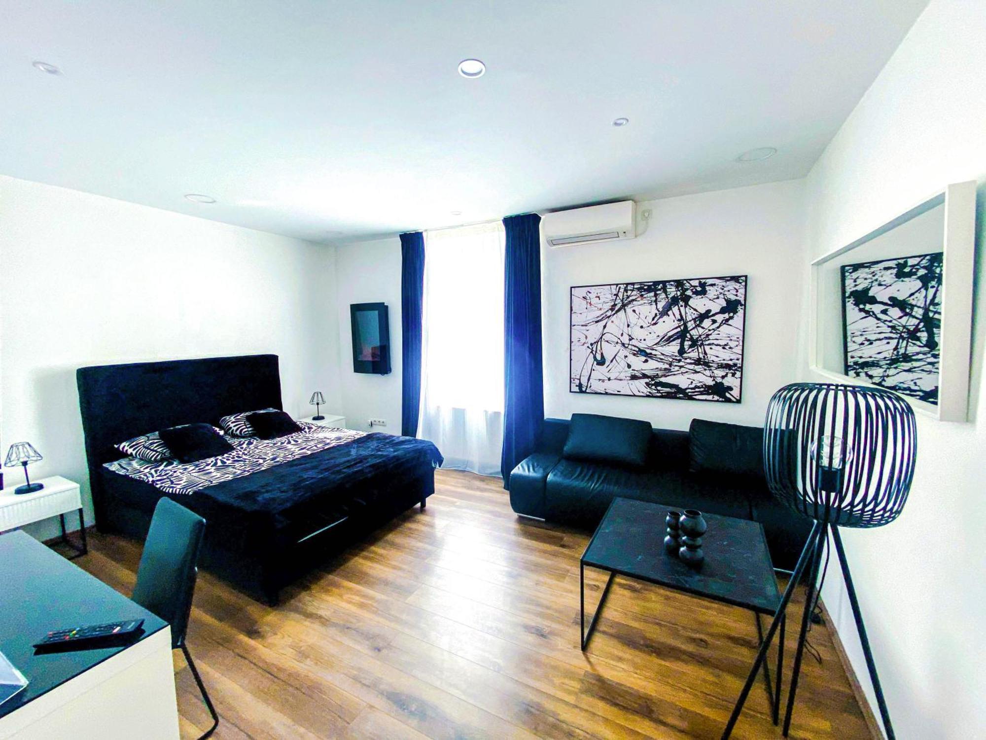 Octagon Main Square Apartment Zagabria Esterno foto